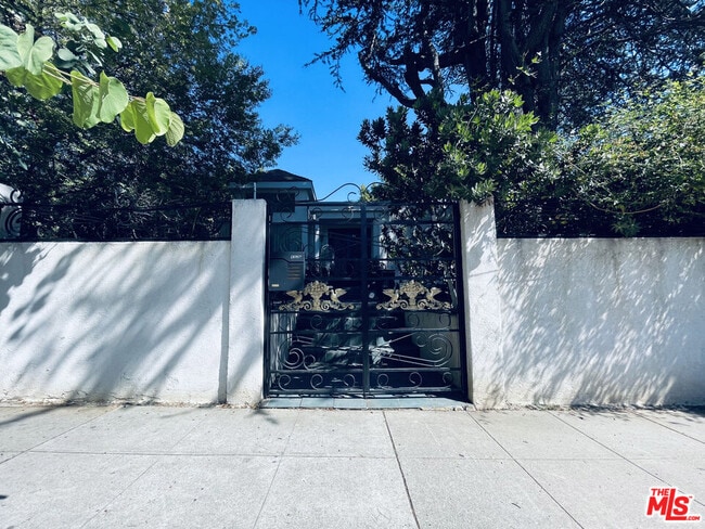Building Photo - 1500 Midvale Ave