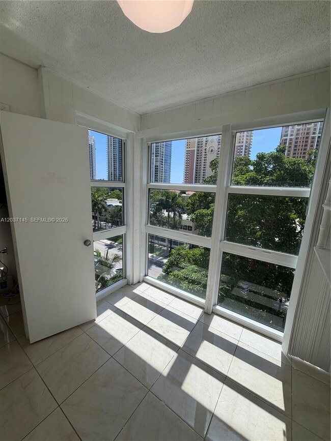 Building Photo - 17620 Atlantic Blvd