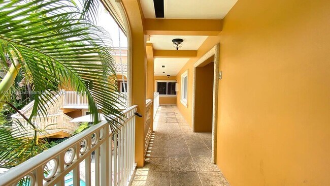 Building Photo - 65 Hendricks Isle