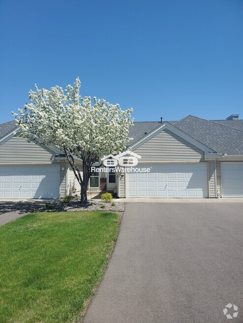 Building Photo - 9754 Yucca Ln N