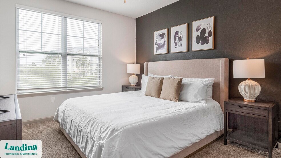 Building Photo - 1007 S Mint St