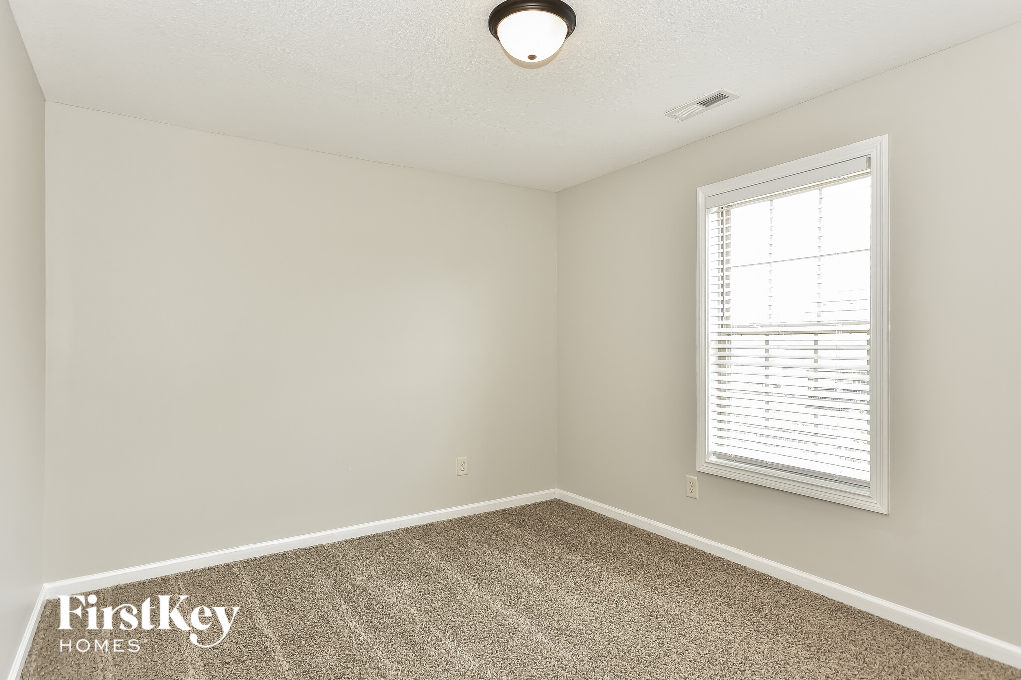 Building Photo - 3715 Tradewinds Terrace