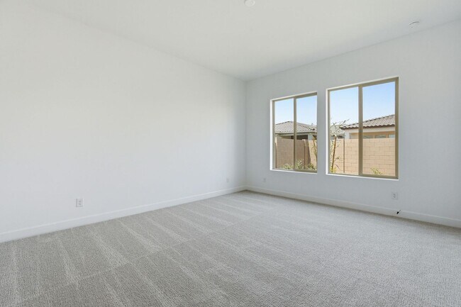 Building Photo - 2942 Manzanilla Ave