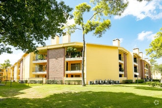 Building Photo - Mia LXMI Westchase West