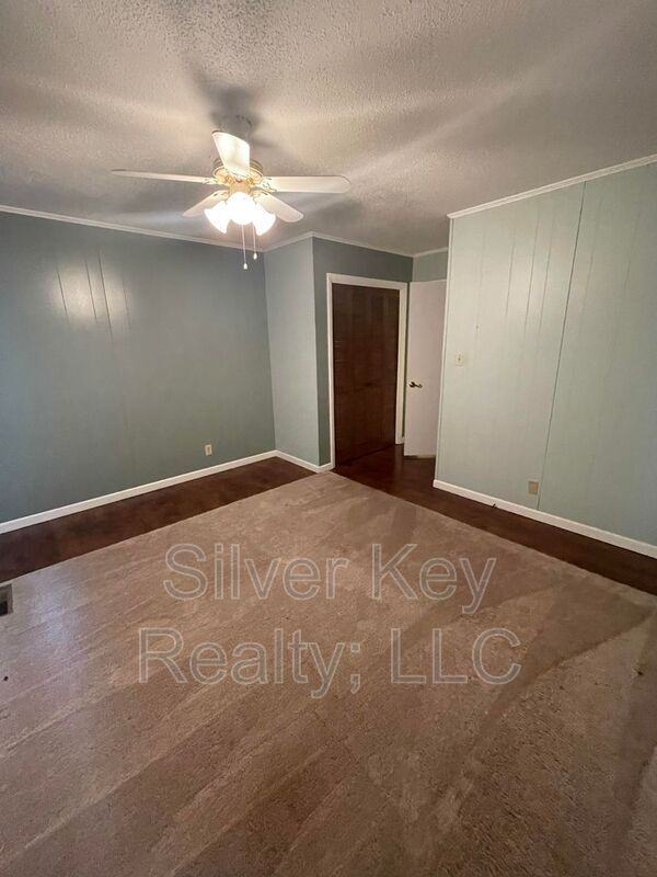 Building Photo - 227 Co Rd 121