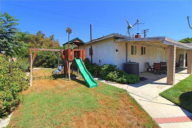 Building Photo - 7247 E Riverside Dr