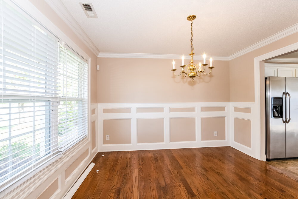 Building Photo - 1918 Southwind Dr