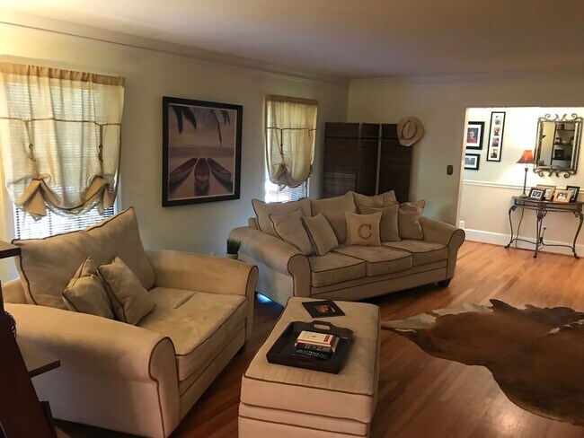 Building Photo - Charming 3BR Home Near Normaltown with Covered Porch & Hardwood Floors