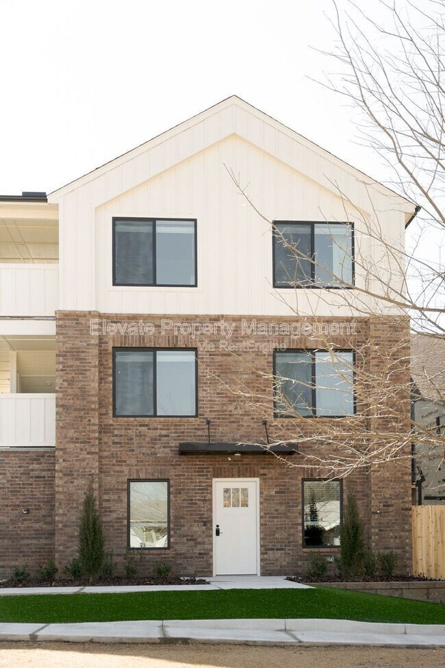 Building Photo - 1614 NW 17th St