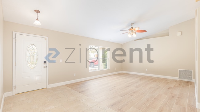 Building Photo - 1404 Edgewater Rd