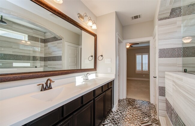 Building Photo - 18150 Moonlit River Dr