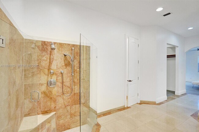 Building Photo - 1207 SW 21st St