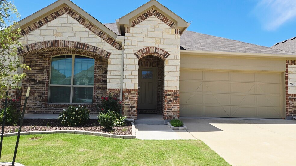 Building Photo - 3321 Kingsdown Dr