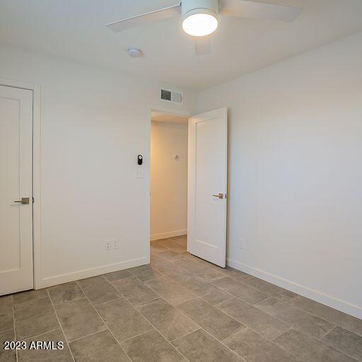 Building Photo - 6227 N 13th Pl