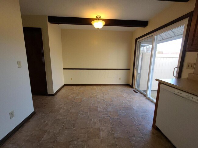 Building Photo - 5013 Godown Rd