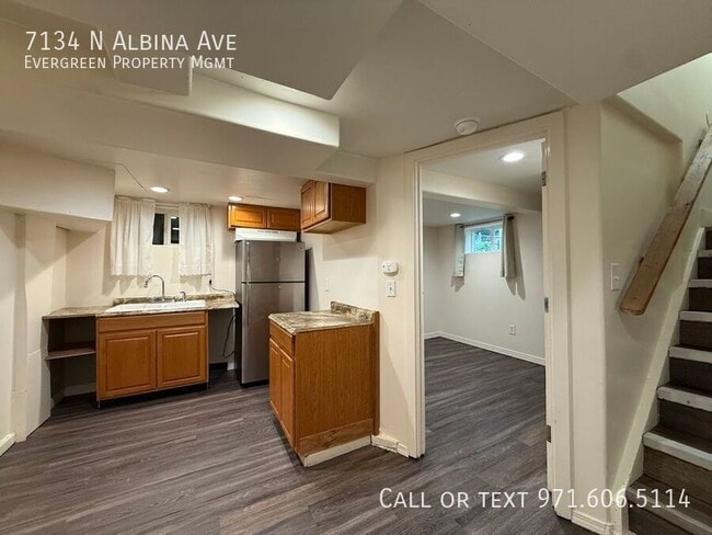 Building Photo - 7134 N Albina Ave