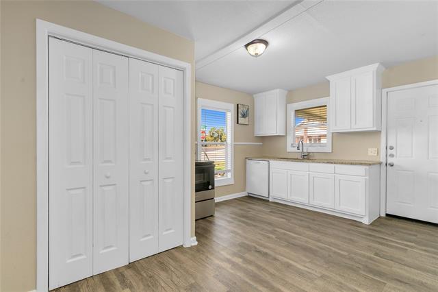 Building Photo - 122 Ramsey Ave