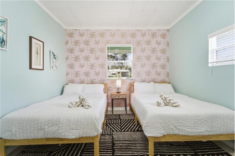 Building Photo - 1424 Willow Rd