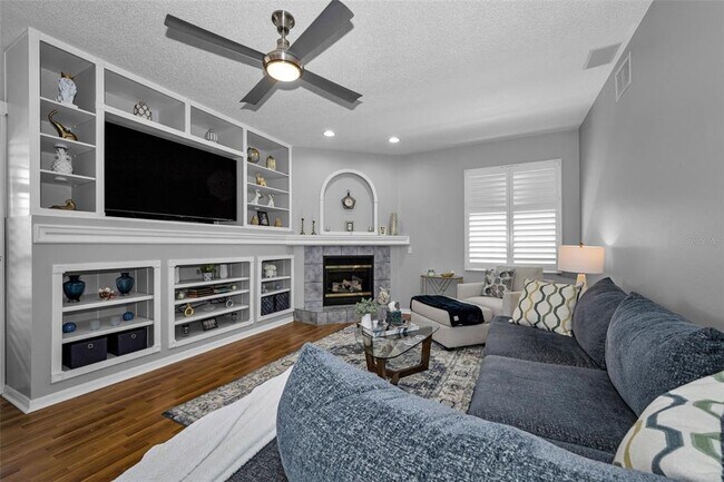 Building Photo - 19313 Aqua Springs Dr