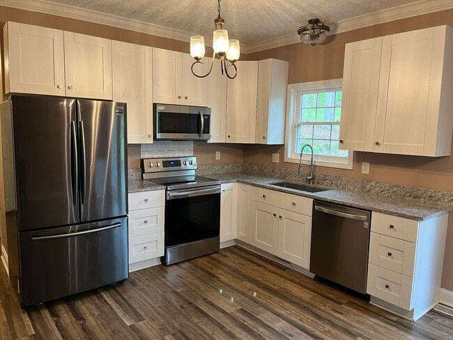 Building Photo - 46 Badger Run