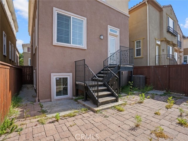 Building Photo - 1309 Songbird Way