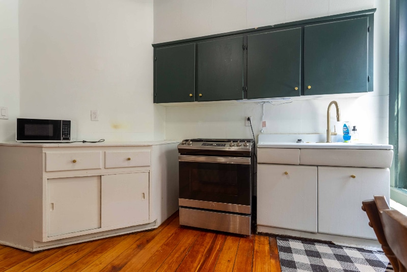 Building Photo - 1658 Iowa St