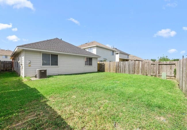 Building Photo - 2746 Grahamwood Ln