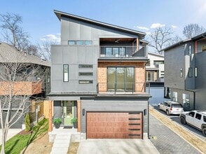 Building Photo - 4 Belle Forrest Ave