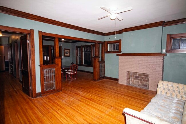 Building Photo - 510 N Raynor Ave