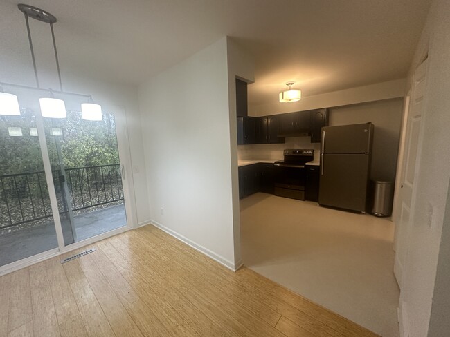 dinning room - 1234 N Gammon Rd