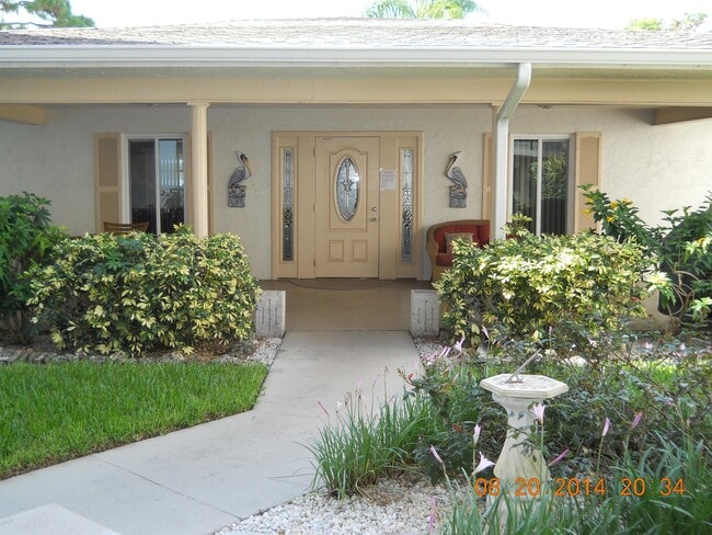 Building Photo - 708 S Tamiami Trail