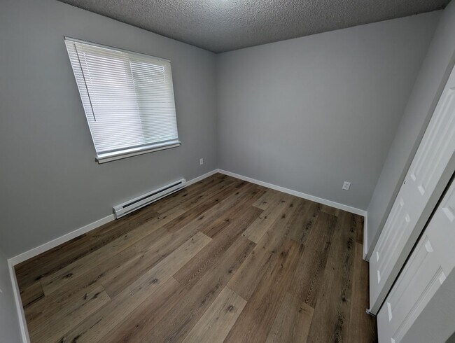 Building Photo - Newly Remodeled 3 Bedroom Home in Port Orc...