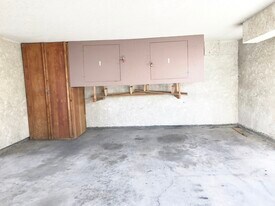 Building Photo - 4553 W 116th St