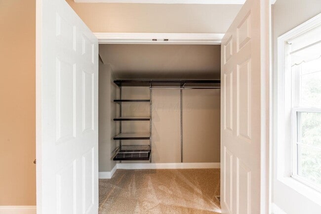 Building Photo - 4930 Brooksview Cir
