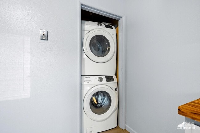 Building Photo - 19033 Whirlaway Rd