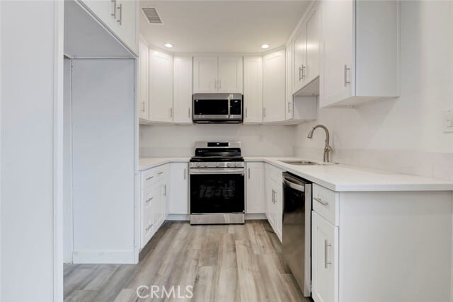 Building Photo - 11326 Haskell Ave