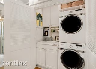 Building Photo - 1 br, 1 bath Condo - 3 Chisolm St Unit 203