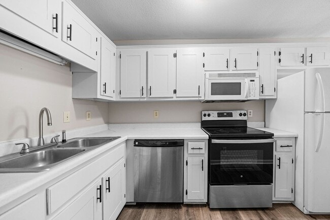 Building Photo - 1539 Hugh Hunter Rd