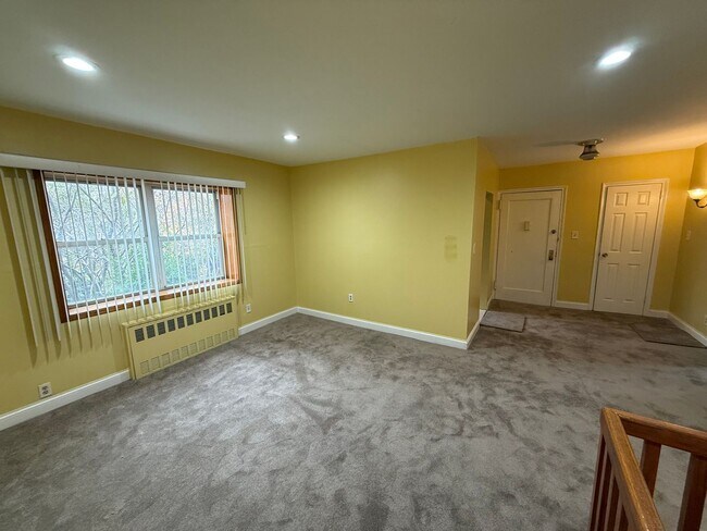 Building Photo - 63-11 110th St