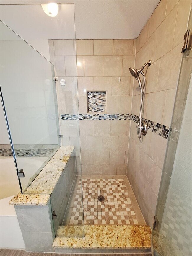 Building Photo - 8513 Portage Cove