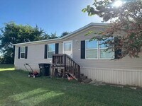 Building Photo - 111 Northaven Ln