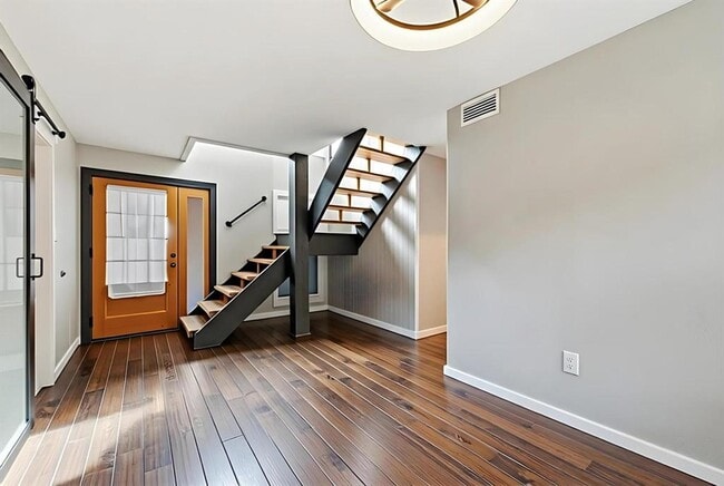 Building Photo - 7039 Comanche Trail