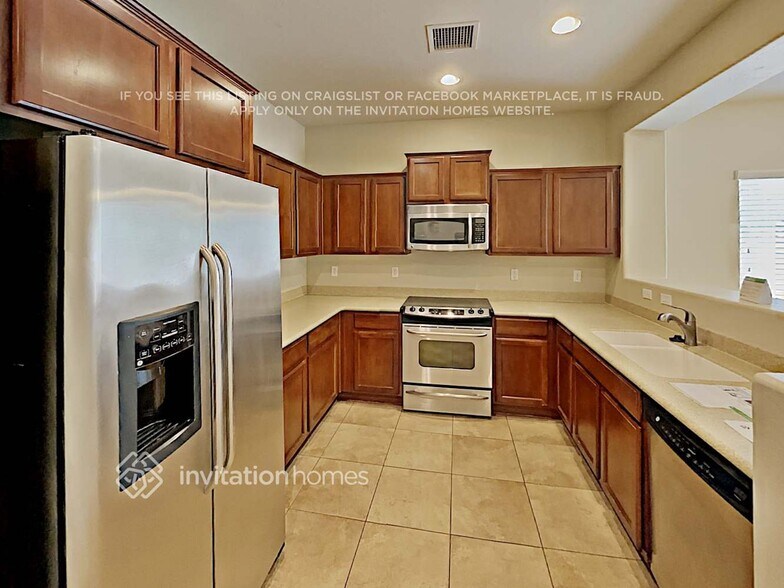 Building Photo - 41300 N Palm Springs Trail