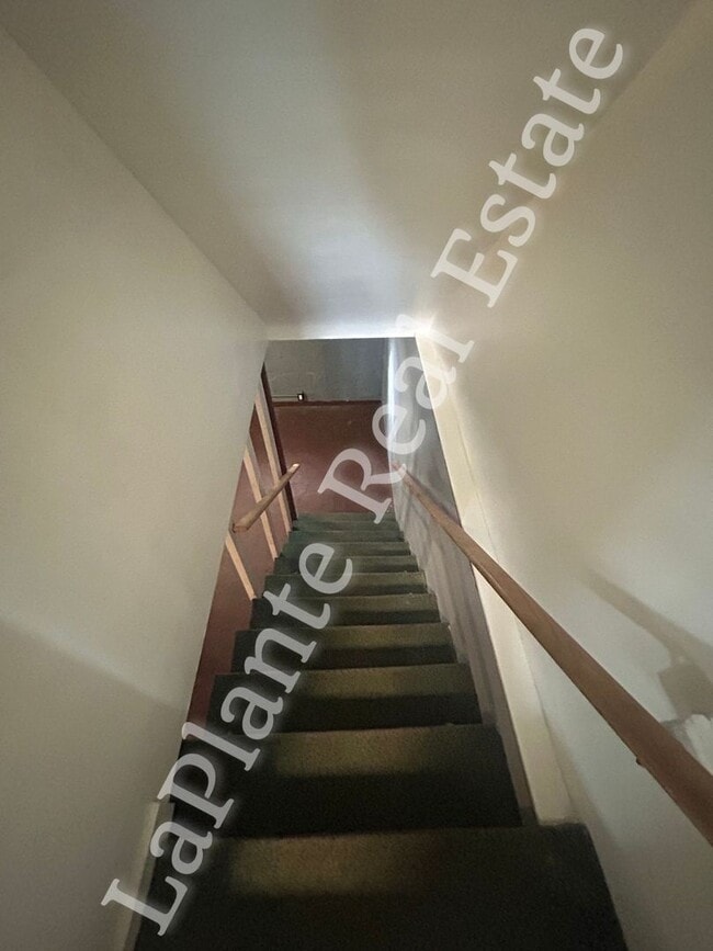 Building Photo - Cozy 3-Bedroom Home in West Toledo