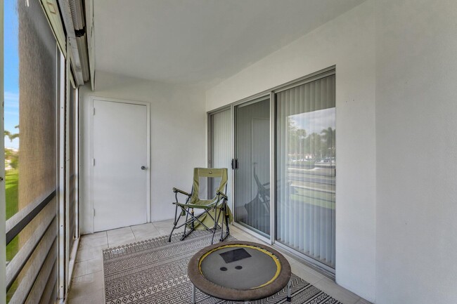 Building Photo - 3590 Via Poinciana