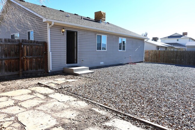 Building Photo - Nicely remodeled 3 bdrm 2 bath 2 car garage!