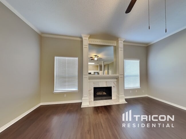 Building Photo - 1626 Mockingbird Ln