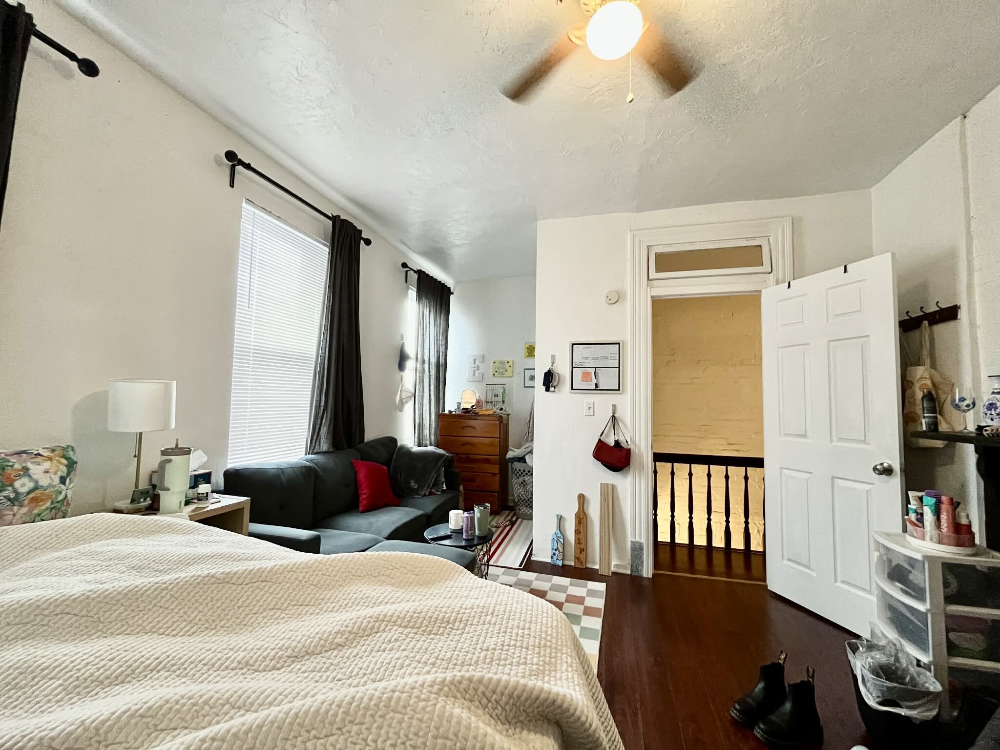 Building Photo - 3345 Parkview Ave