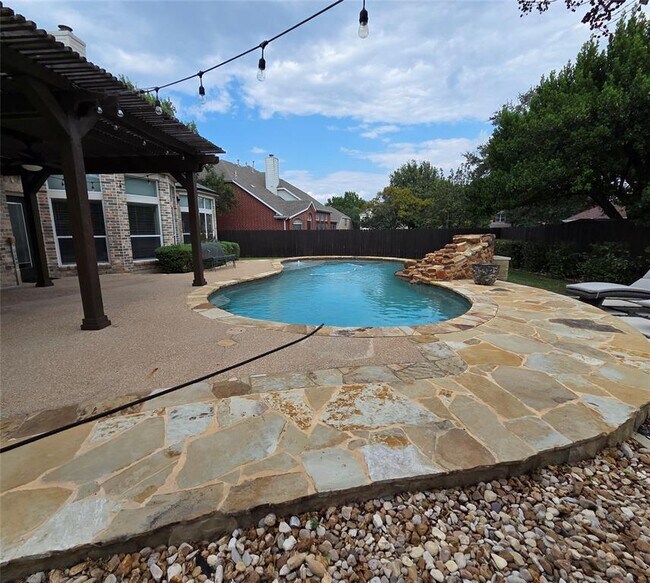Building Photo - 8213 Endeavor Cir