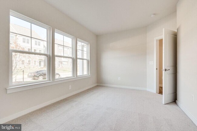 Building Photo - 1759 Autumn Maple Leaf Dr